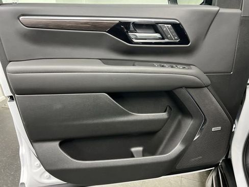 New 2026 Chevrolet Suburban LT w/ Comfort Package image 22