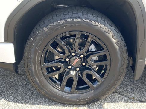 Used 2025 GMC Sierra 1500 Elevation RWD image 13