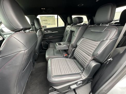 New 2026 Ford Explorer ST-Line w/ ST-Line Street Pack AWD/4WD image 19