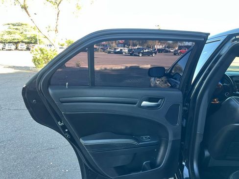 Used 2015 Chrysler 300 S image 24