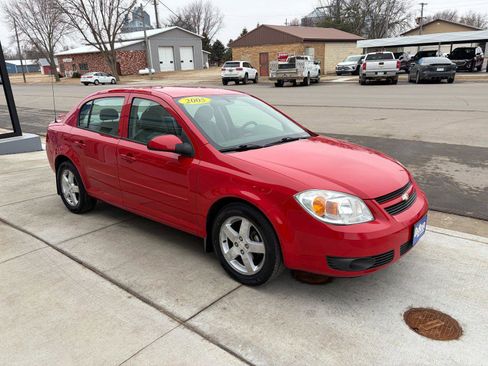 Used 2005 Chevrolet Cobalt LS w/ Preferred Equipment Group image 6