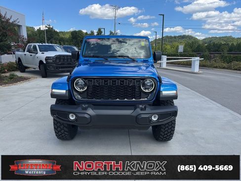 New 2025 Jeep Gladiator Sport image 31