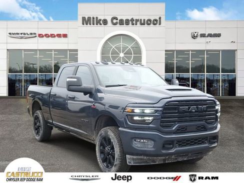 New 2026 RAM 1500 4x4 Crew Cab image 1