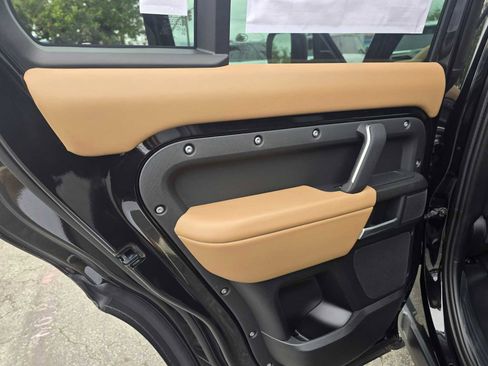 New 2025 Land Rover Defender 110 V8 image 17