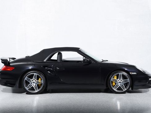 Used 2005 Porsche 911 Turbo AWD/4WD image 37