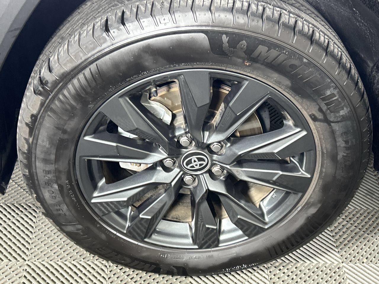 Used 2026 Toyota RAV4 XLE Premium FWD image 10