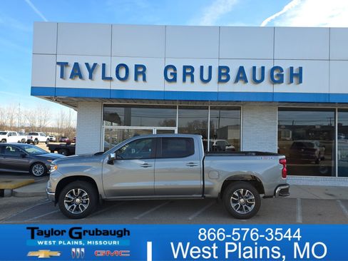 New 2026 GMC Sierra 1500 SLE w/ Preferred Package image 1