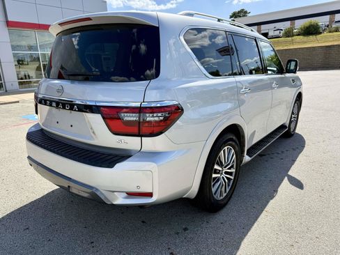 Used 2024 Nissan Armada SL w/ Captain's Chairs Package RWD image 10