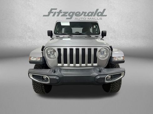 Used 2018 Jeep Wrangler Unlimited Sahara image 5
