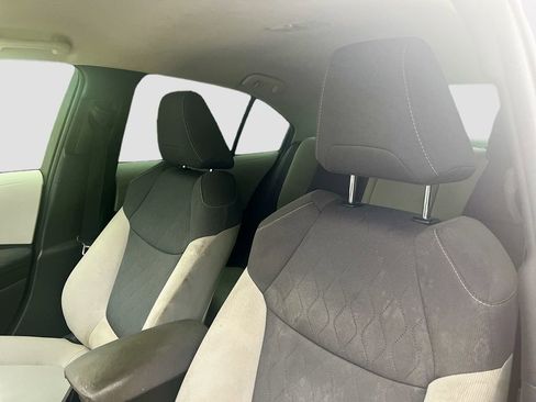 Used 2020 Toyota Corolla LE image 19