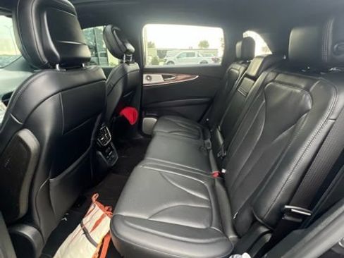 Used 2020 Lincoln Nautilus Reserve AWD/4WD image 13