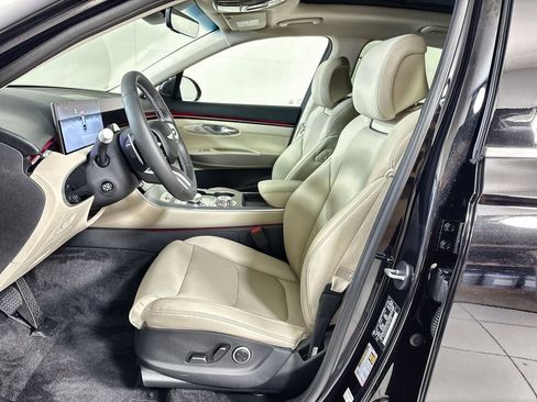 New 2026 Genesis GV70 2.5T Select AWD/4WD image 13