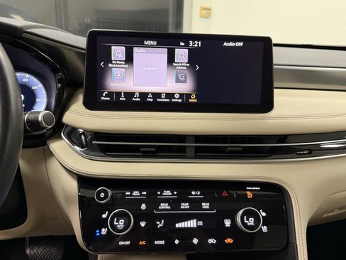 Certified 2023 INFINITI QX60 Luxe w/ Performance Audio Package AWD/4WD image 23