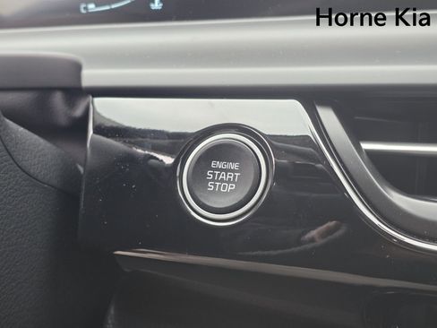 New 2026 Kia Seltos S image 17