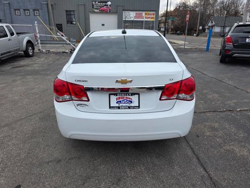 Used 2016 Chevrolet Cruze LT image 5