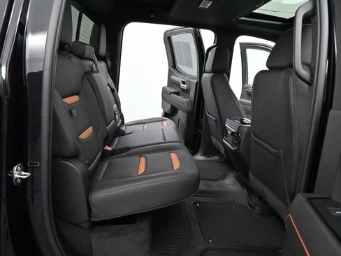Used 2024 GMC Sierra 1500 AT4 w/ AT4 Premium Package AWD/4WD image 36