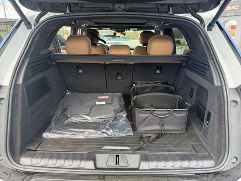 New 2026 Land Rover Range Rover Sport SE AWD/4WD image 15
