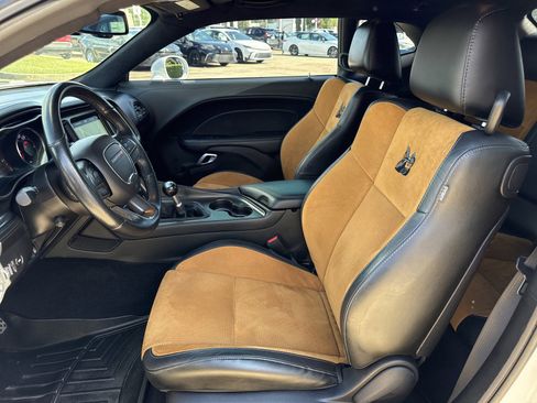 Used 2021 Dodge Challenger R/T Scat Pack w/ Plus Package image 13