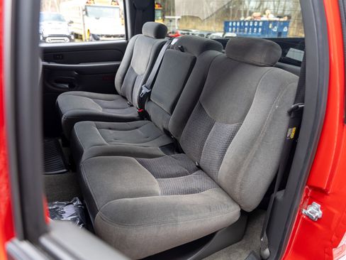 Used 2007 Chevrolet Silverado 2500 LT w/ Heavy-Duty Power Package image 32