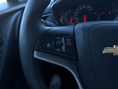 Used 2022 Chevrolet Trax LT w/ Driver Confidence Package image 23