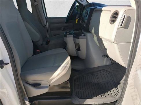 Used 2010 Ford E-350 and Econoline 350 XL image 22