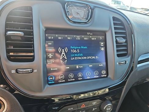 Used 2023 Chrysler 300 S image 13