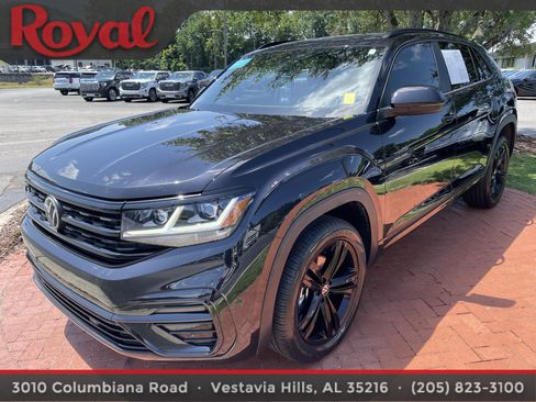 Certified 2023 Volkswagen Atlas Cross Sport SEL R-Line AWD/4WD image 1
