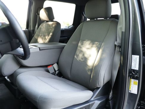 Used 2019 Ford F150 XLT w/ Equipment Group 302A Luxury AWD/4WD image 22