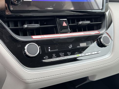 New 2026 Toyota Corolla Cross L image 16