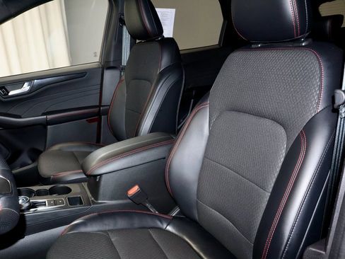 Certified 2023 Ford Escape ST-Line w/ Tech Pack #1 image 27