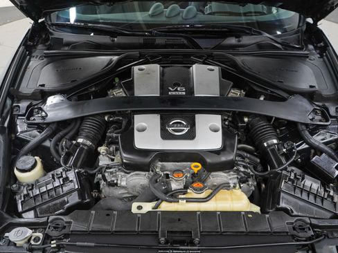 Used 2014 Nissan 370Z Touring w/ Sport Package RWD image 26