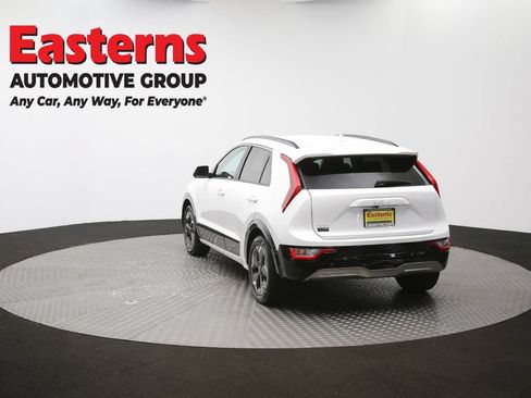 Used 2023 Kia Niro Wind w/ Wind Preserve Package FWD image 65