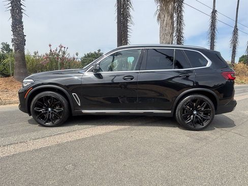 Used 2019 BMW X5 xDrive40i w/ Convenience Package AWD/4WD image 3
