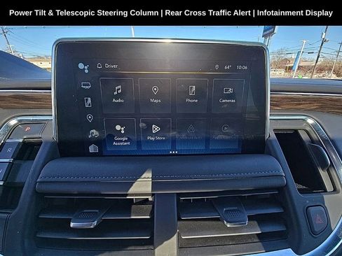 Used 2023 Chevrolet Suburban Z71 w/ Luxury Package image 12