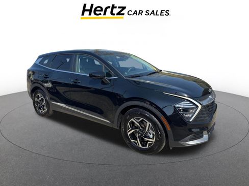 Used 2025 Kia Sportage LX image 1