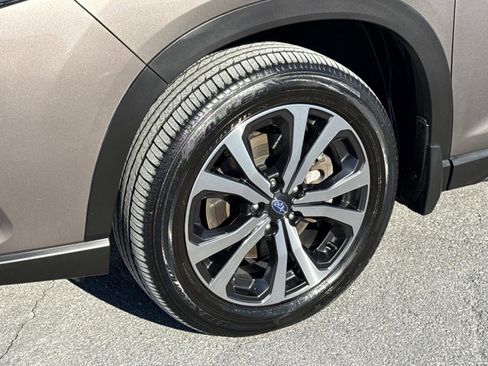 Used 2023 Subaru Forester Limited image 30