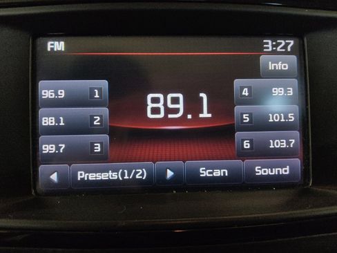 Used 2016 Kia Sorento EX image 25