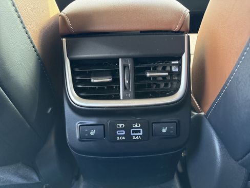 Used 2025 Subaru Outback Touring XT image 13