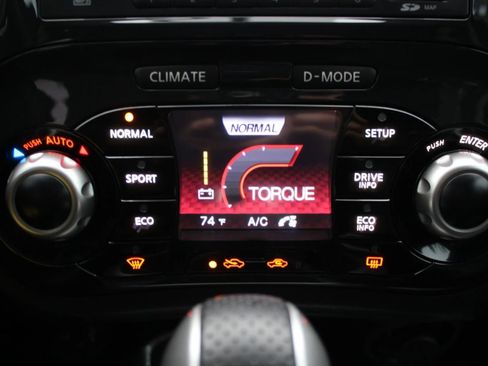 Used 2012 Nissan Juke SL image 25