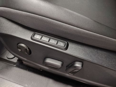 Certified 2023 Volkswagen ID.4 Pro S image 13