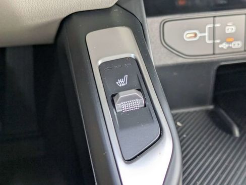 New 2025 Kia Sorento S w/ Panoramic Sunroof Package image 24