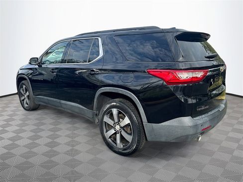Used 2019 Chevrolet Traverse LT w/ LT Premium Package image 8