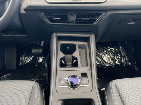 New 2026 Volkswagen Tiguan SE image 26