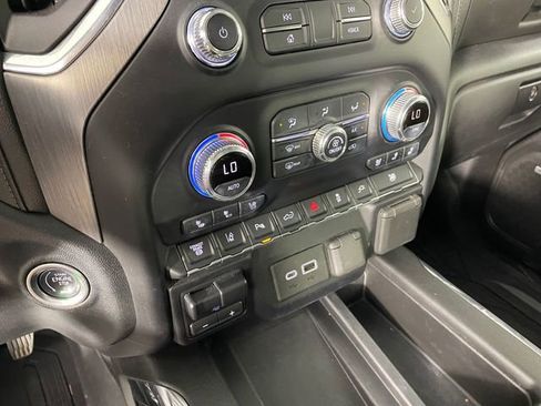 Used 2020 GMC Sierra 3500 Denali w/ Denali Ultimate Package AWD/4WD image 8