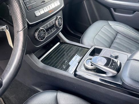 Used 2018 Mercedes-Benz GLE 350 w/ Premium 1 Package image 15
