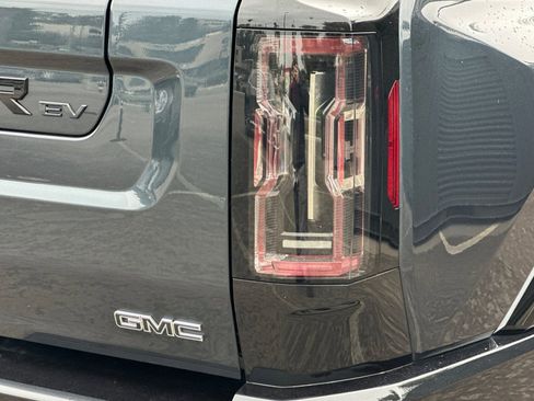 Used 2025 GMC Hummer EV 3X w/ LPO, Dark Essentials Package image 26