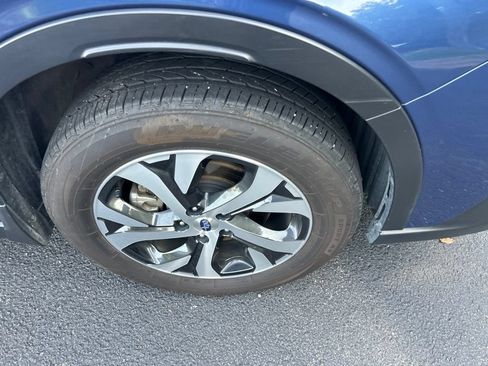 Used 2021 Subaru Outback Touring AWD/4WD image 10