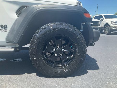 Used 2021 Jeep Wrangler Unlimited Sport AWD/4WD image 10