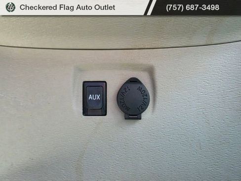 Used 2012 Toyota Sienna image 19