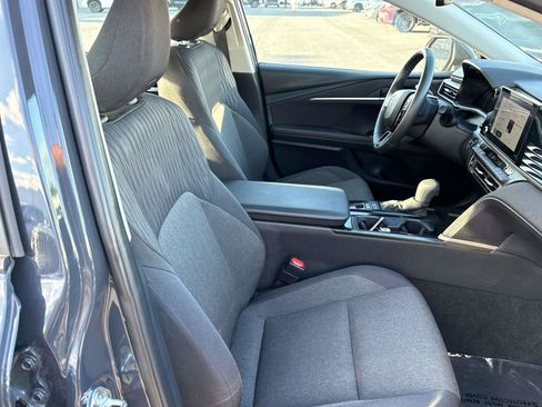 Used 2025 Toyota Camry LE w/ Convenience Package AWD/4WD image 18